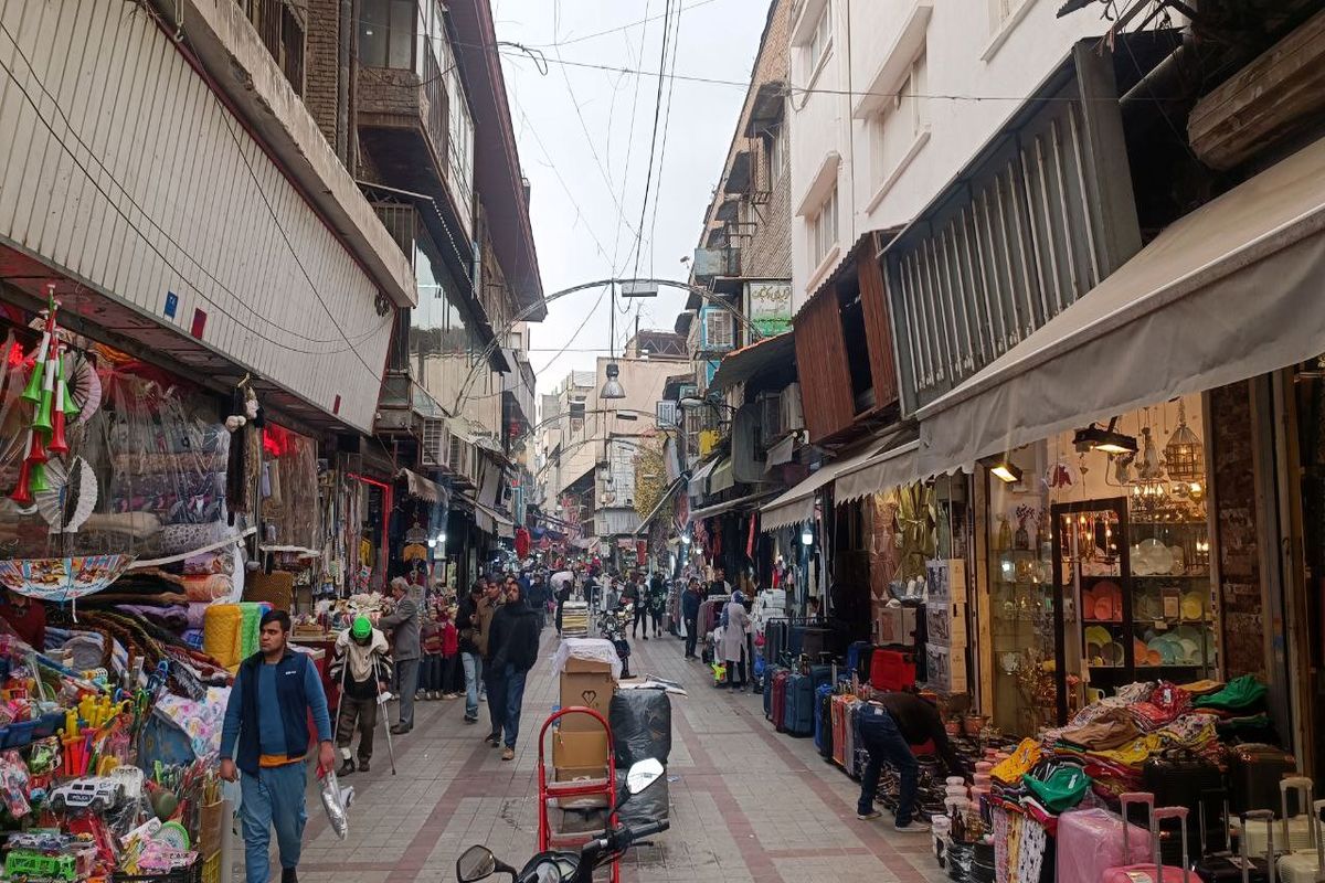 تشدید نظارت بر بازار کالاهای اساسی استان قزوین از فجر تا فطر