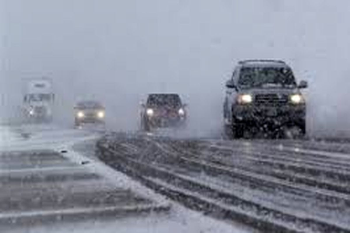 تردد در جاده‌ای مناطق سردسیری فقط با زنجیر چرخ