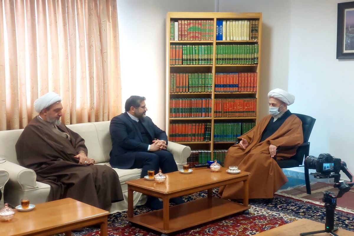 دیدار وزیر فرهنگ و ارشاد اسلامی با مراجع و علما در قم