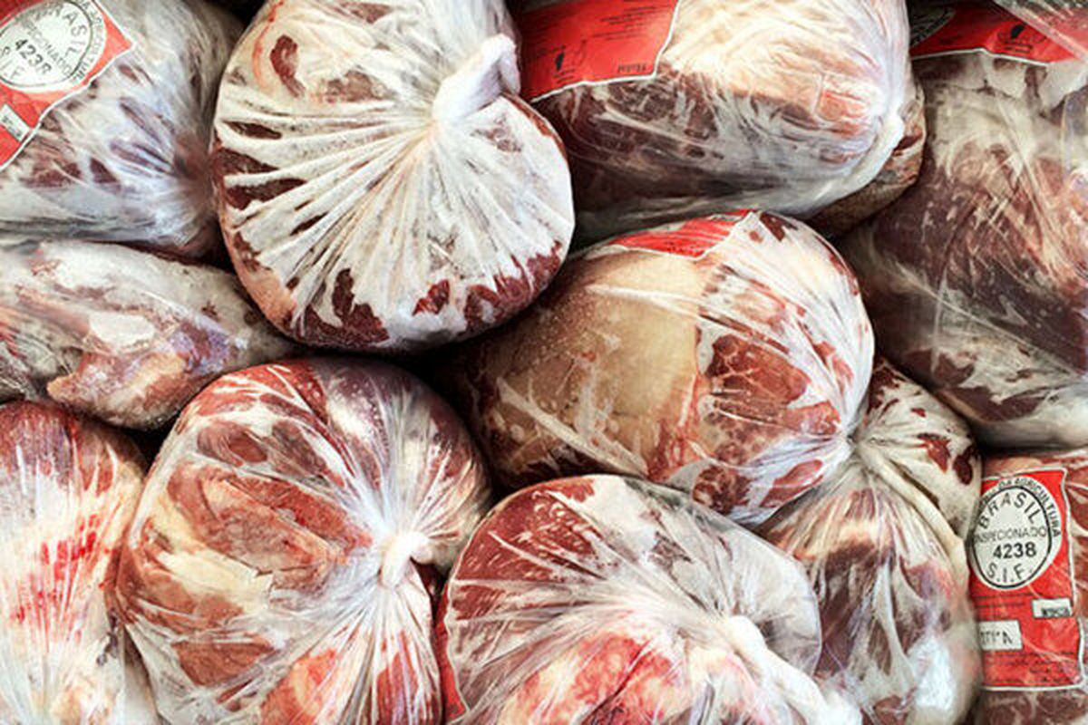 توزیع بیش از ۶۱۰ تن گوشت منجمد قرمز درآذربایجان غربی