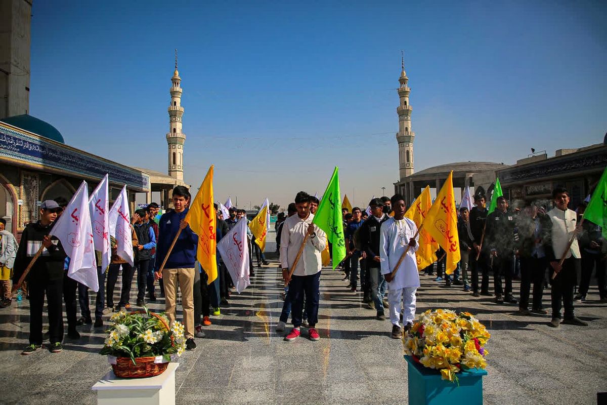 گردهمایی دانش آموزان ۶۰ کشور جهان در مسجد مقدس جمکران