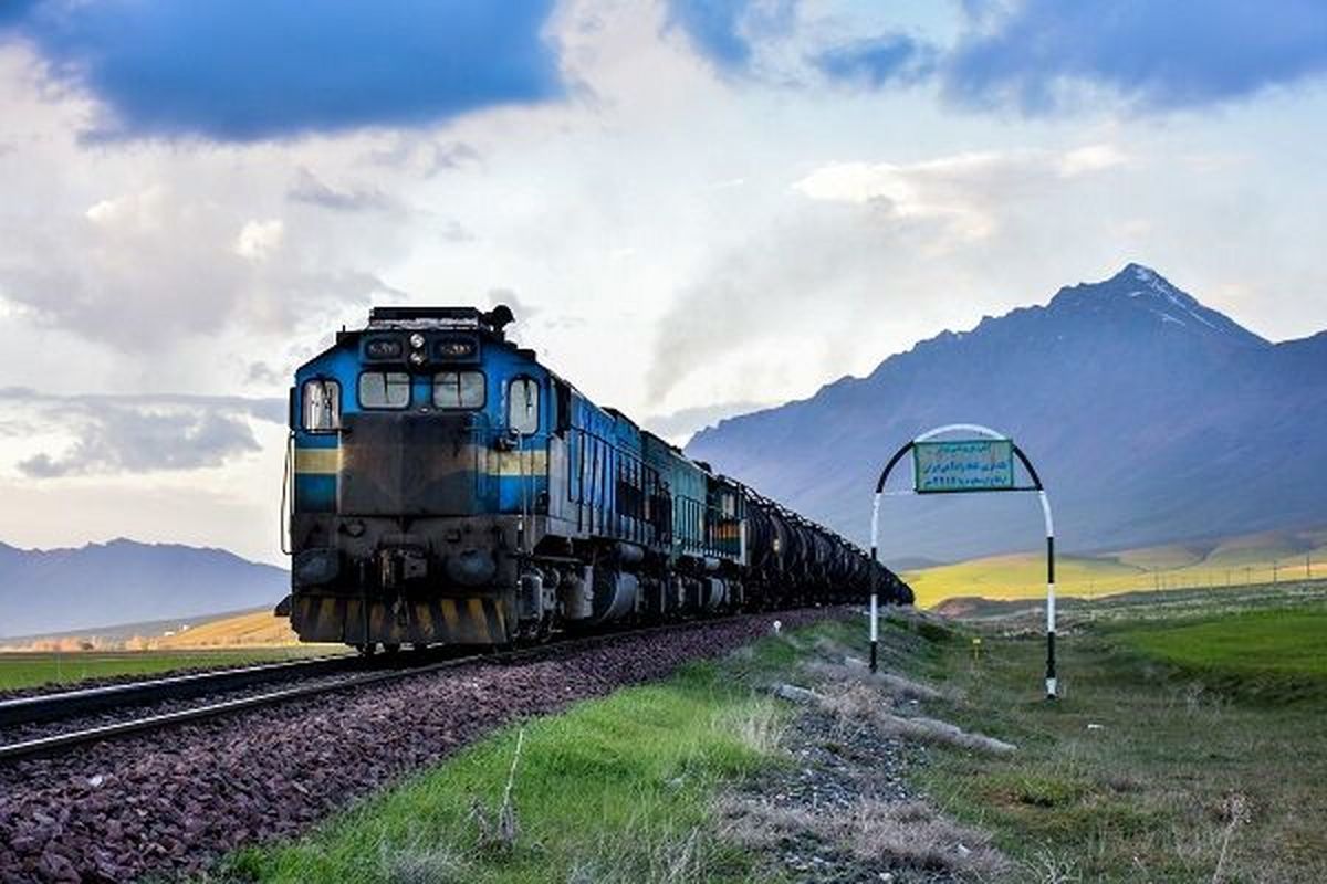اختصاص ۱۰ رام قطار فوق العاده برای سفرهای نوروزی در مسیر مشهد