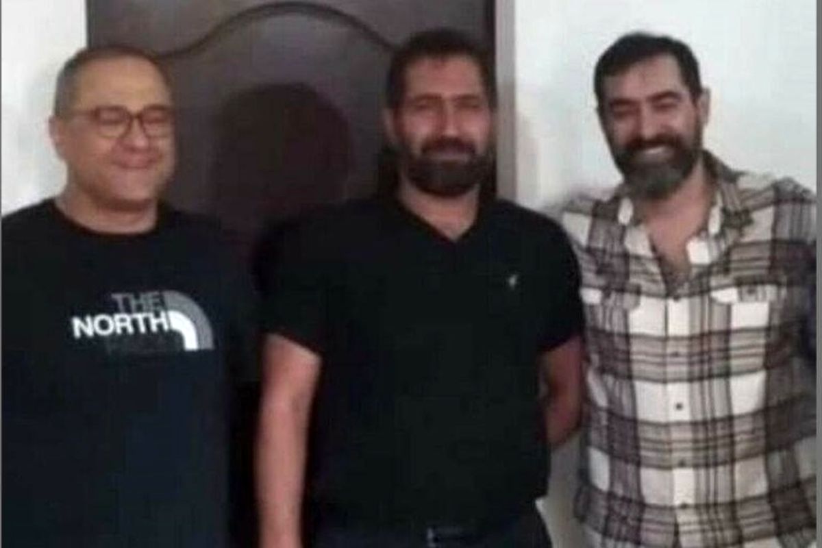 حضور شهاب حسینی و رامبد جوان در منزل شهید عجمیان، انسانی و همدلانه بود