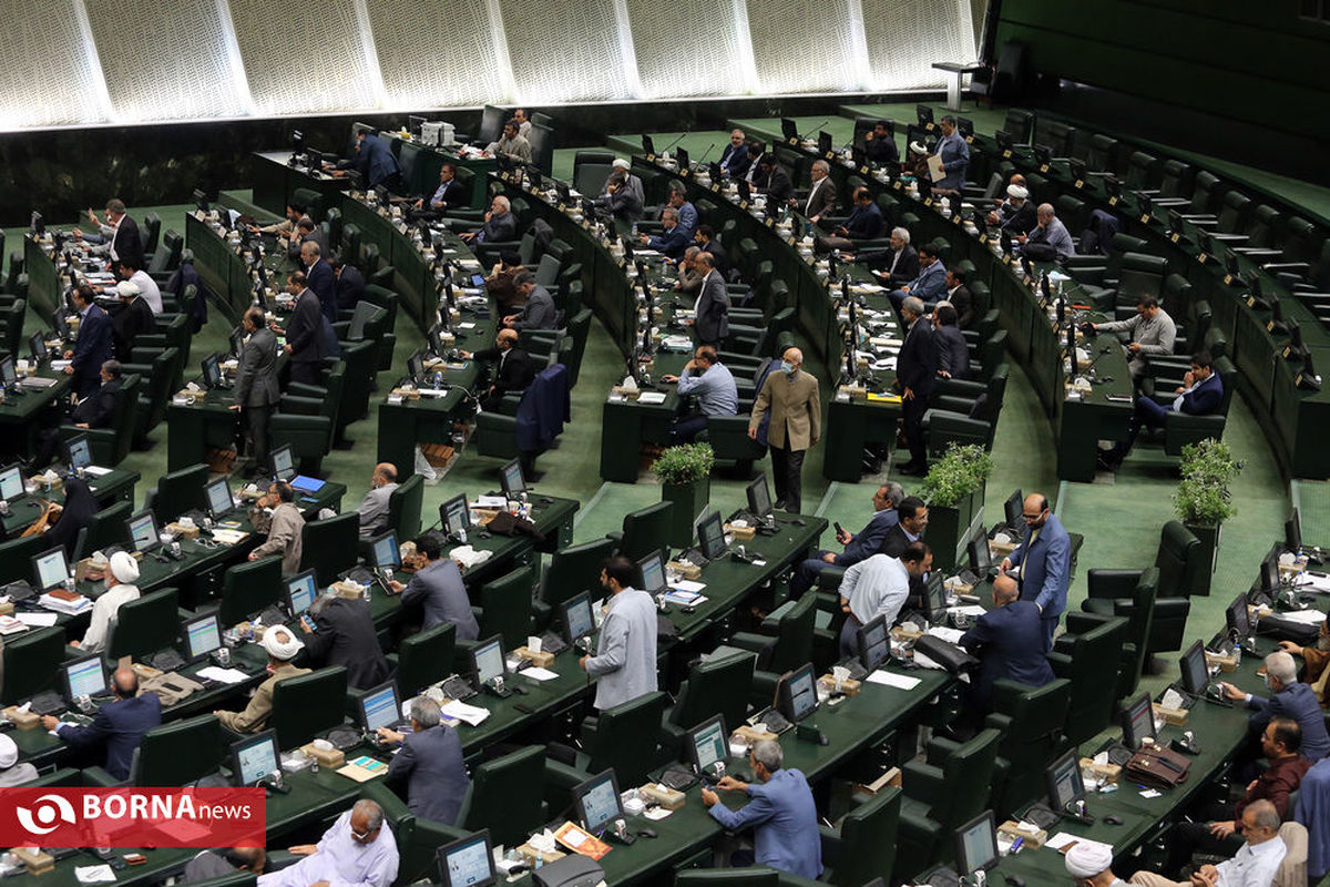 ارجاع بحث رسیدگی به تخلفات انتخاباتی جهت بررسی بیشتر به کمیسیون شوراها