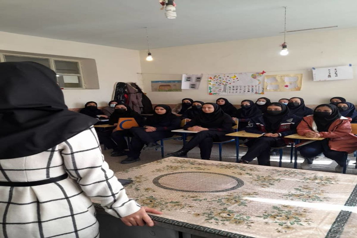 اجرای طرح آموزش فضا مجازی و هوشمند سازی مدارس آذربایجان شرقی