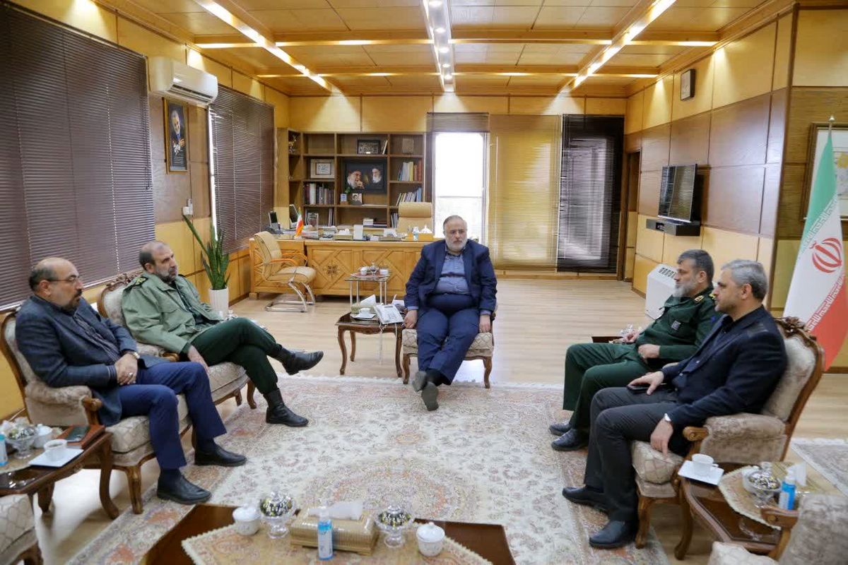 دبیر قرارگاه محرومیت زدایی امام حسن مجتبی (ع) با استاندار قزوین دیدار کرد