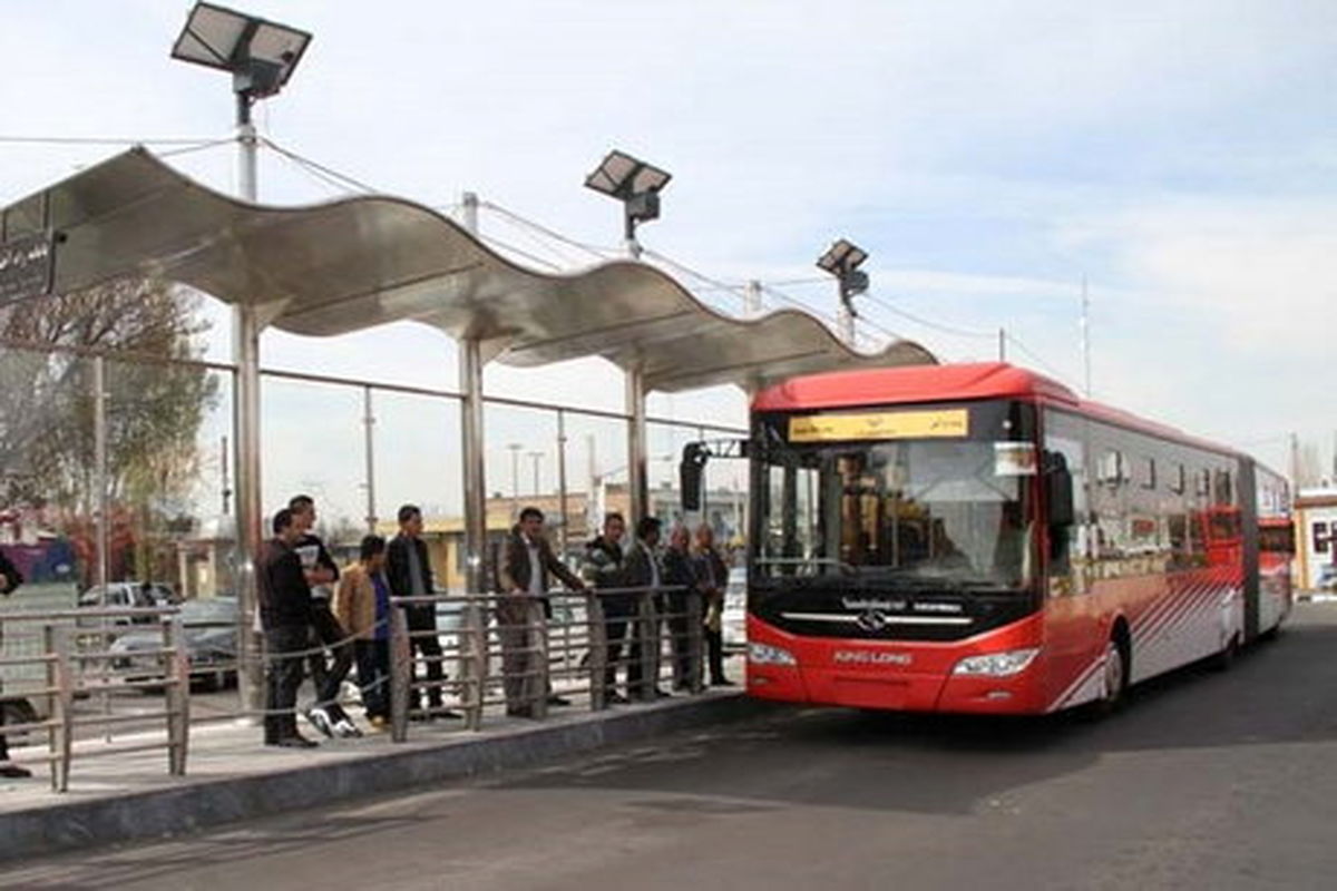 عیوب ظاهری ایستگاه های اتوبوس  تا پایان سال رفع می شود