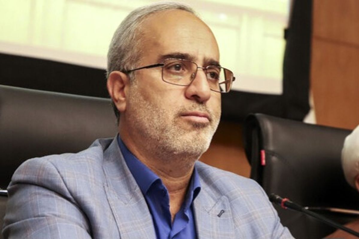 محمدمهدی فداکار: یک چهارم منابع استان کرمان در اختیار بانک‌های خصوصی است/ گزارش عملکرد این بانک‌ها باید ارائه شود