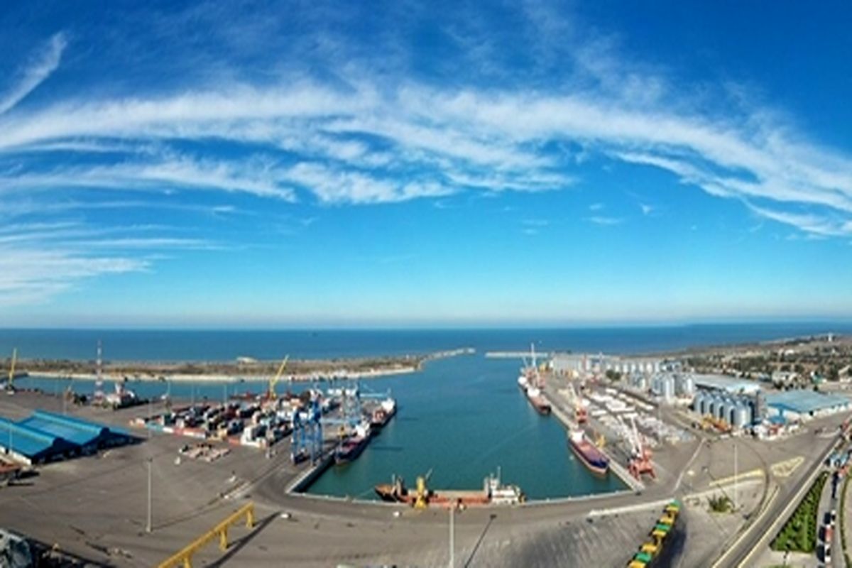 معاون سیاسی استاندار بوشهر: محصولات دانش بنیان در عسلویه نوید دهنده آینده‌ای روشن است