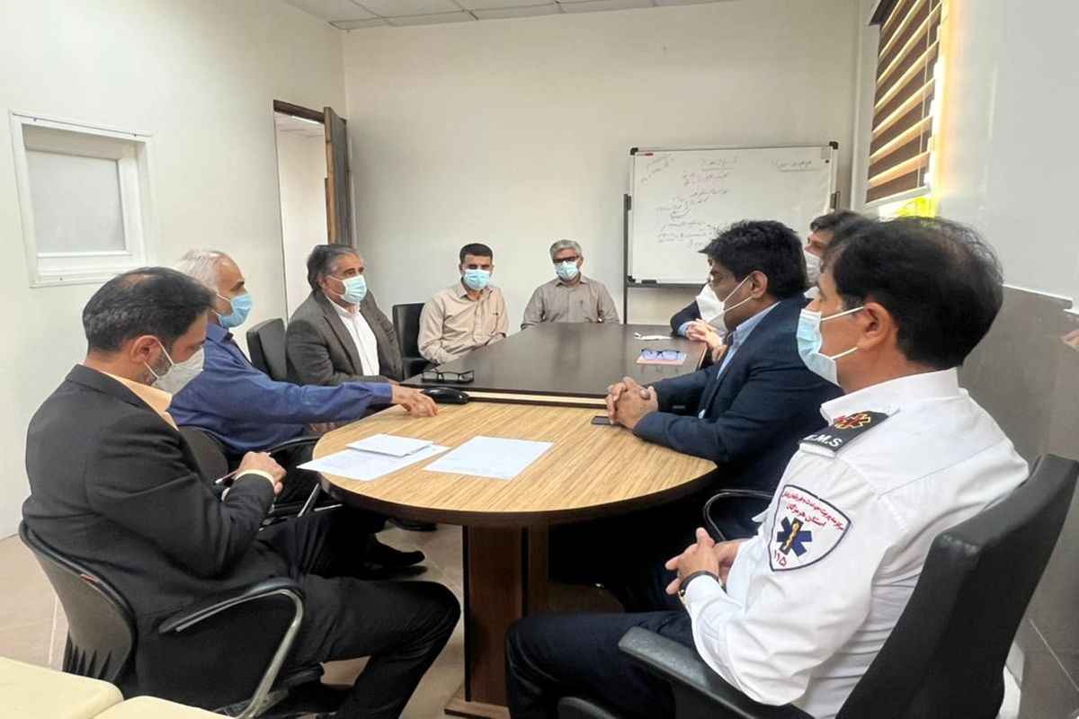 با حضور تیم اعزامی از وزارت بهداشت و درمان، جلسه مدیریت بحران مسمومیت با الکل تشکیل شد