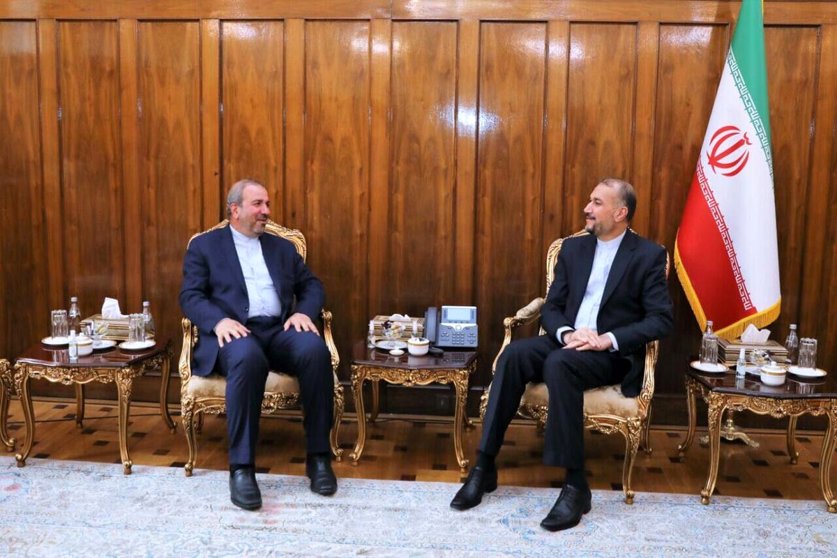 امیرعبداللهیان با سفیران ایران در عراق و روسیه دیدار کرد
