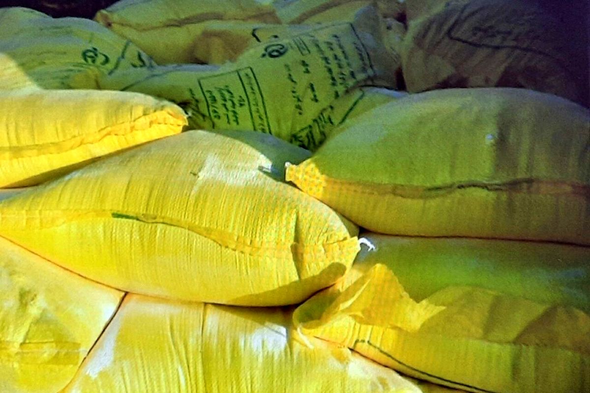کشف بیش از ۳ تن آرد قاچاق در گچساران