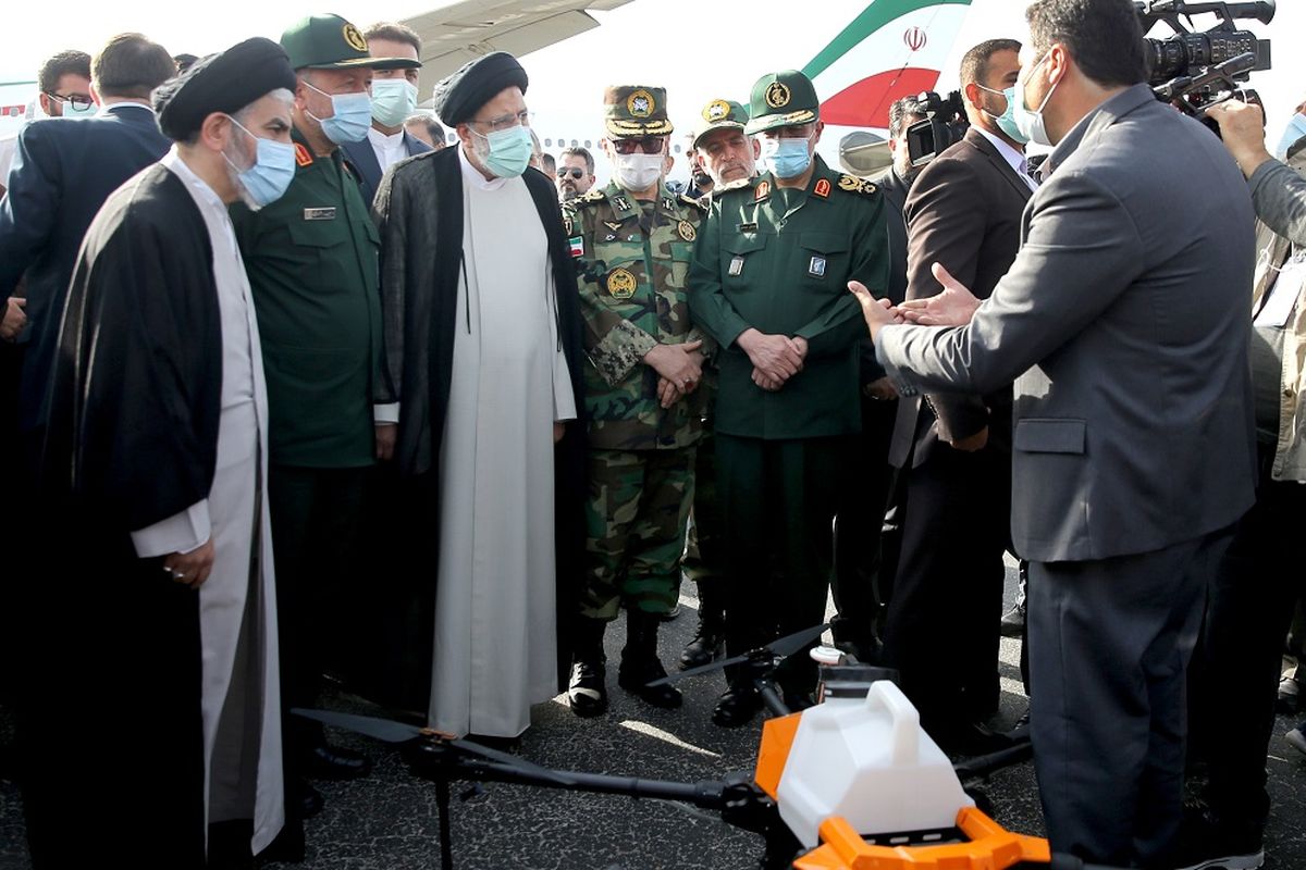 رئیس جمهور از دستاورهای مرکز رشد هوا و فضای ارومیه بازدید کرد