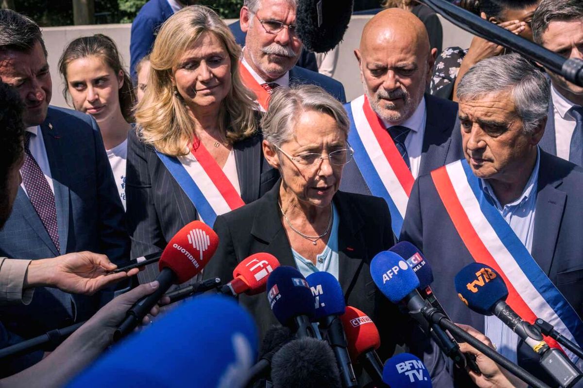 فرانسوی‌ها ناراضی از دولت جدید