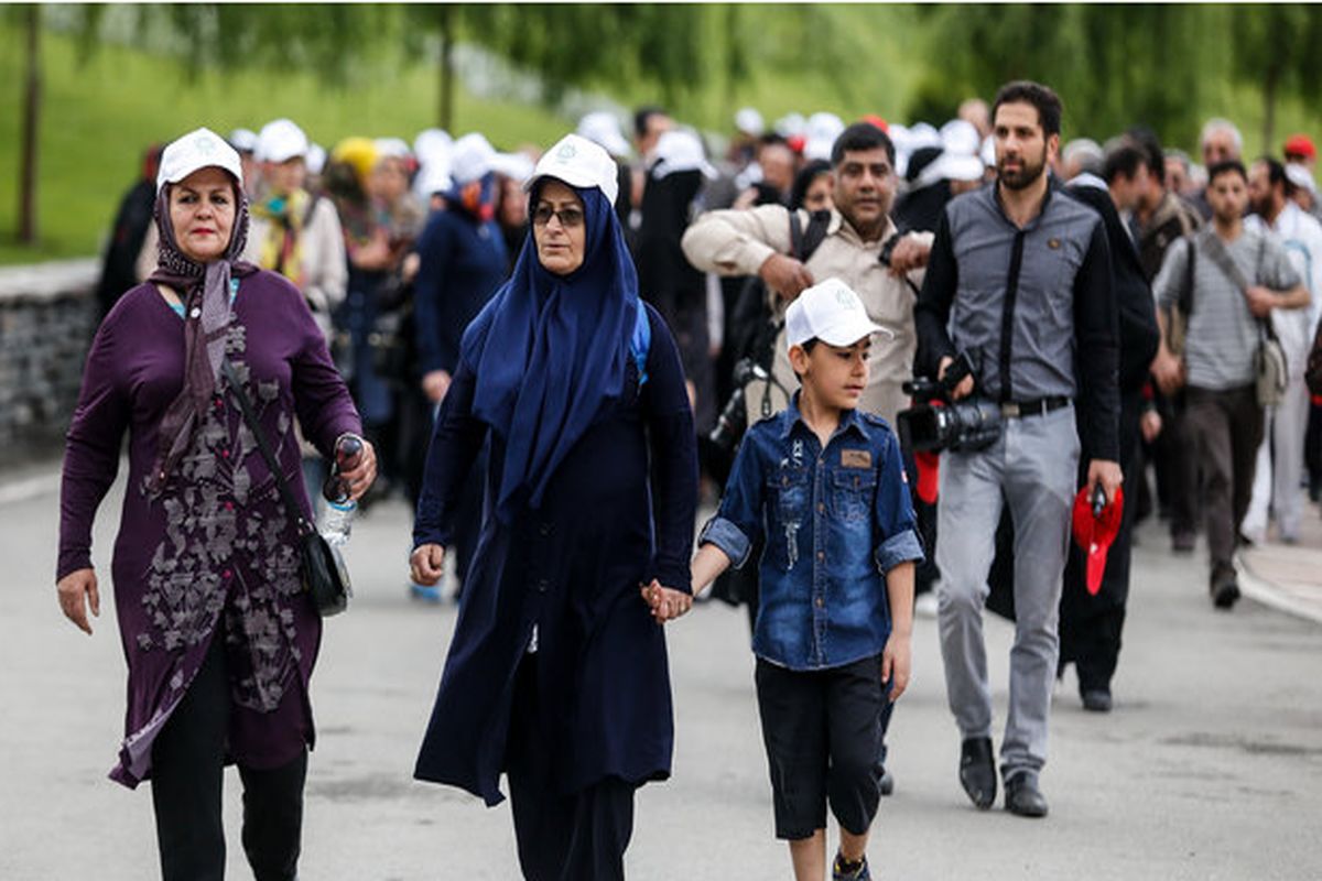همایش بزرگ پیاده روی خانوادگی در محمود آباد نمونه برگزار می شود