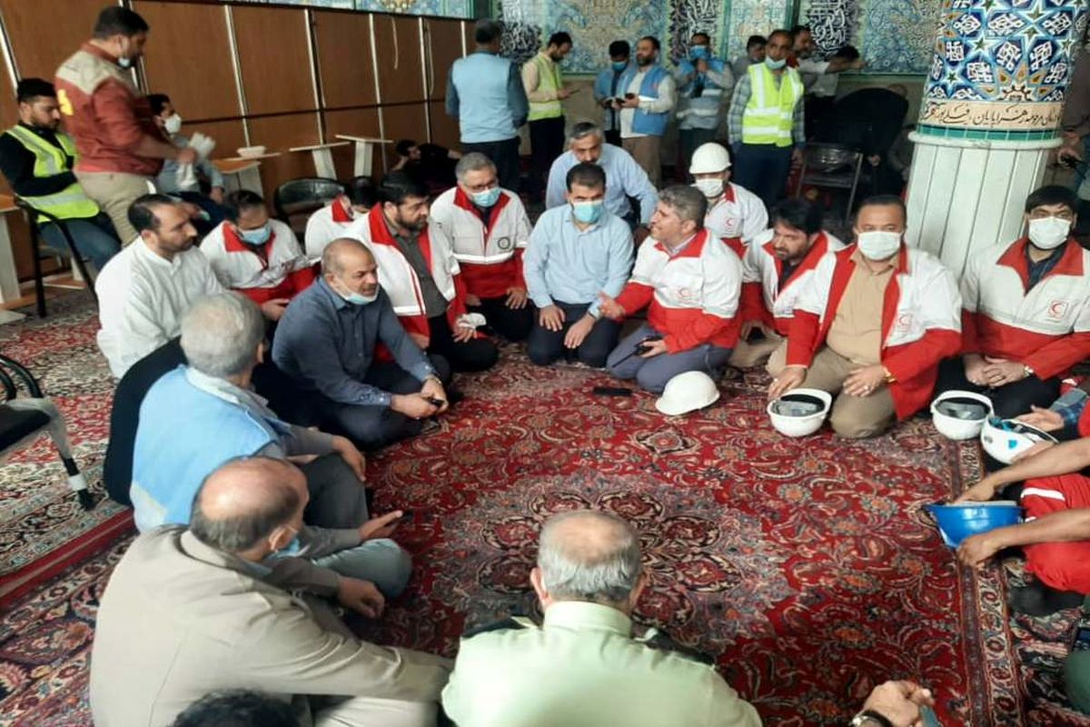 دومین جلسه ستاد امداد و نجات حادثه متروپل آبادان به ریاست وزیر کشور تشکیل شد