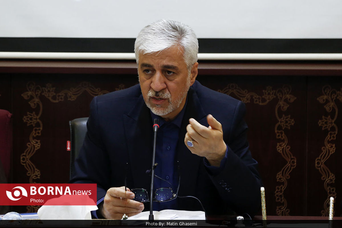 سجادی خطاب به پناهندگان: چرا ورزش را بدنام می‌کنید؟