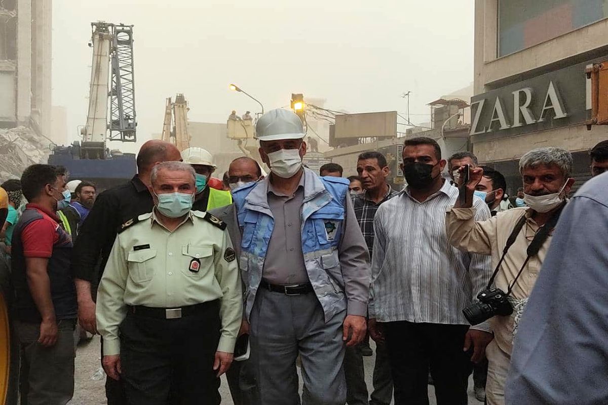 توضیح استاندار خوزستان در خصوص چرایی ریزش ساختمان متروپل آبادان