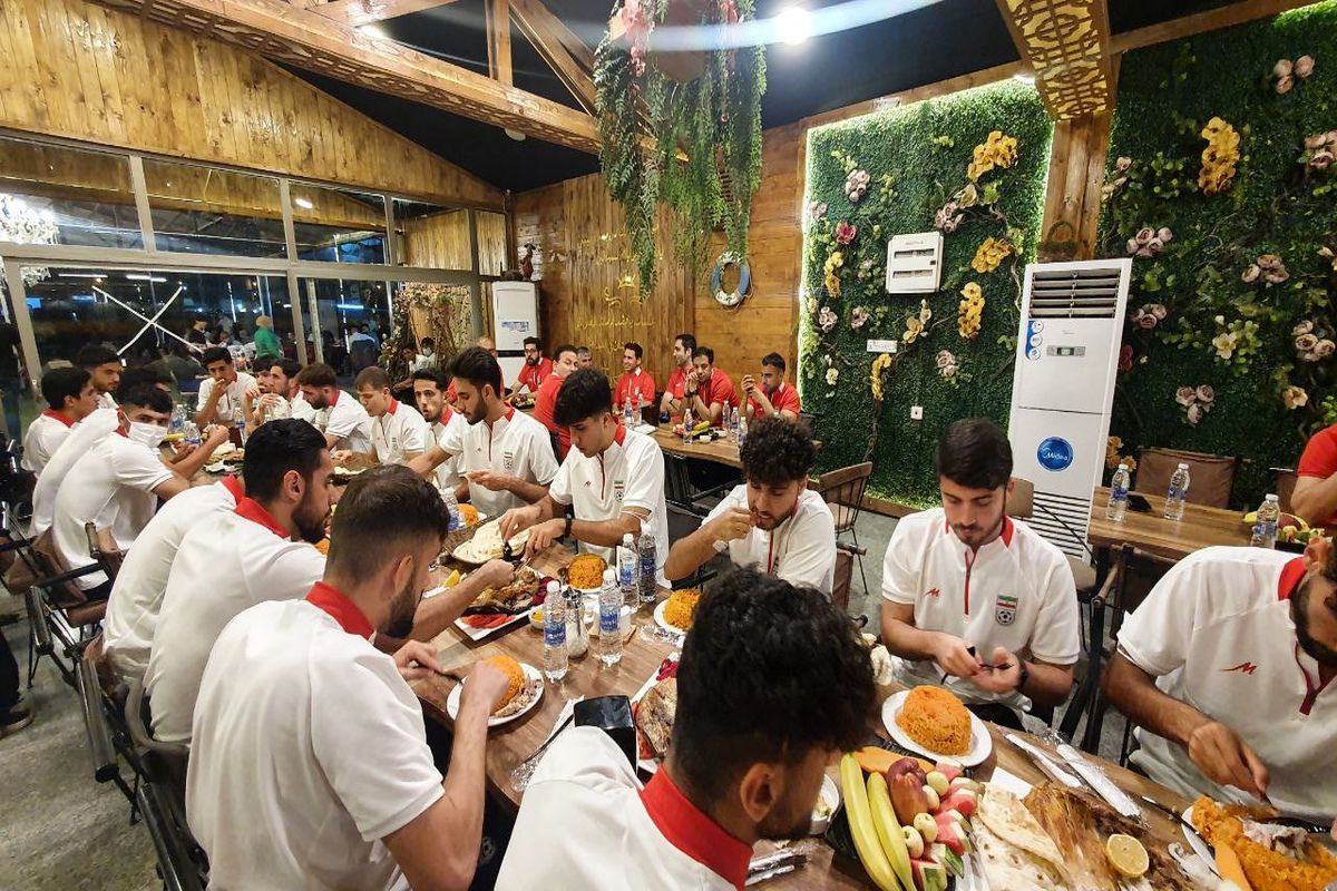 حضور کاروان تیم امید در ضیافت  شام فدراسیون فوتبال عراق