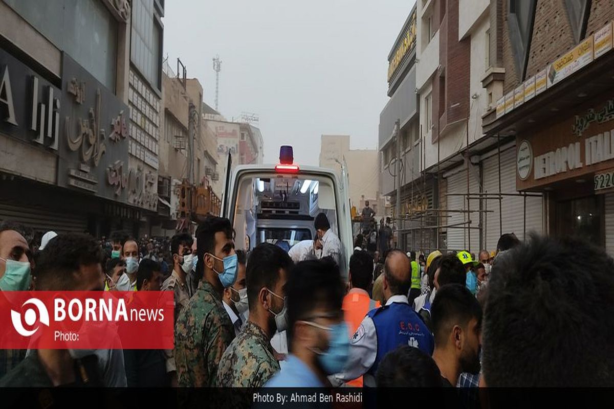 استاندار خوزستان: تاکنون ۳۲ پیکر از زیر آوار متروپل رهاسازی شد
