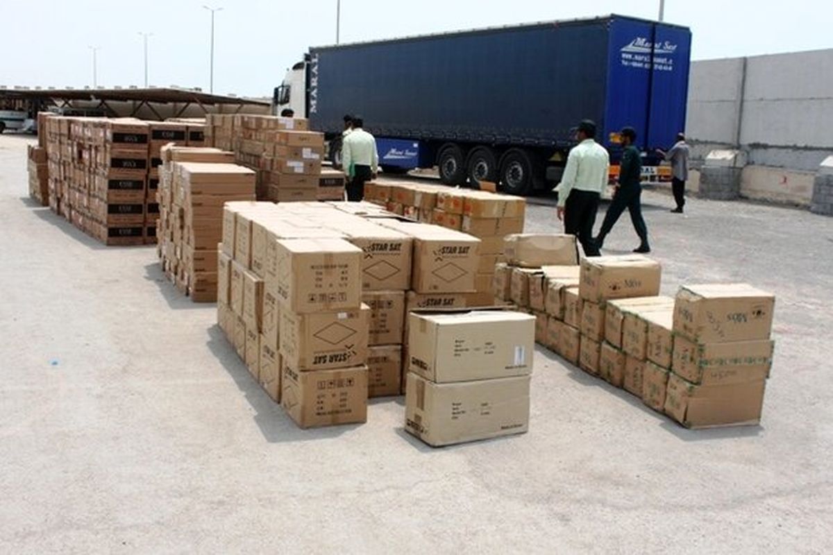 توقیف محموله ۵۰ میلیاردی قاچاق کالا در خرمشهر