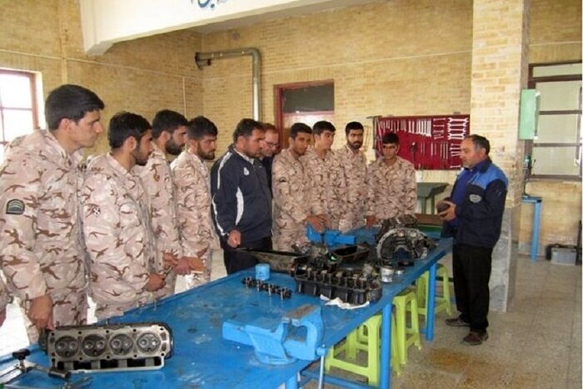 دریافت آموزش مهارتی بیش از ۱۴۰۰ سرباز در آذربایجان‌غربی