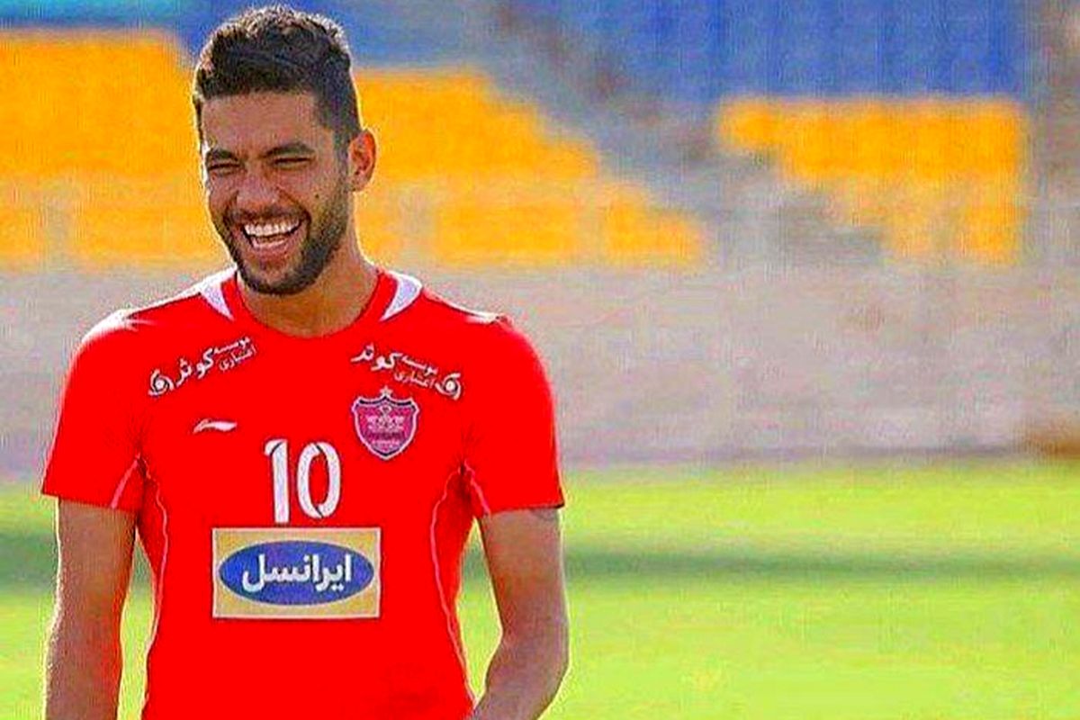 توافق بازیکن اسبق پرسپولیس با باشگاه