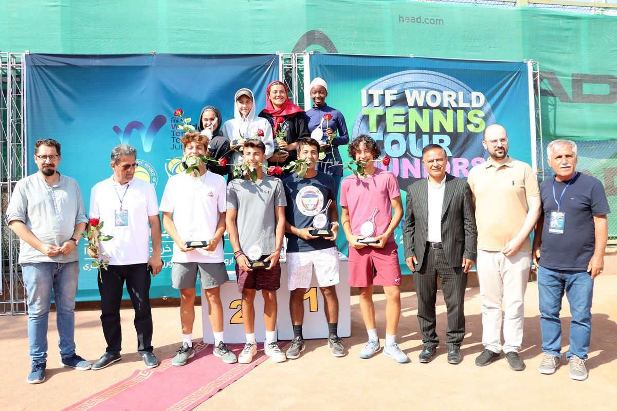 ادامه رقابت‌های تور جهانی تنیس گرید ۵ ارومیه با مشخص شدن فینالیست‌های انفرادی و قهرمانان دونفره