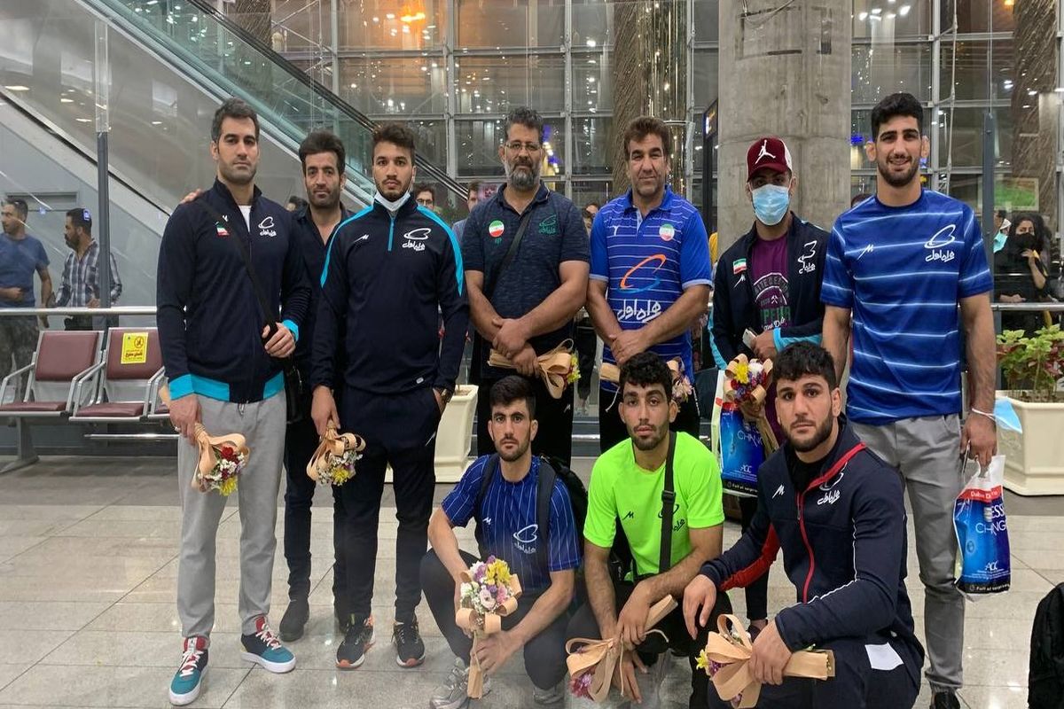 تیم منتخب کشتی فرنگی بزرگسالان به تهران بازگشت