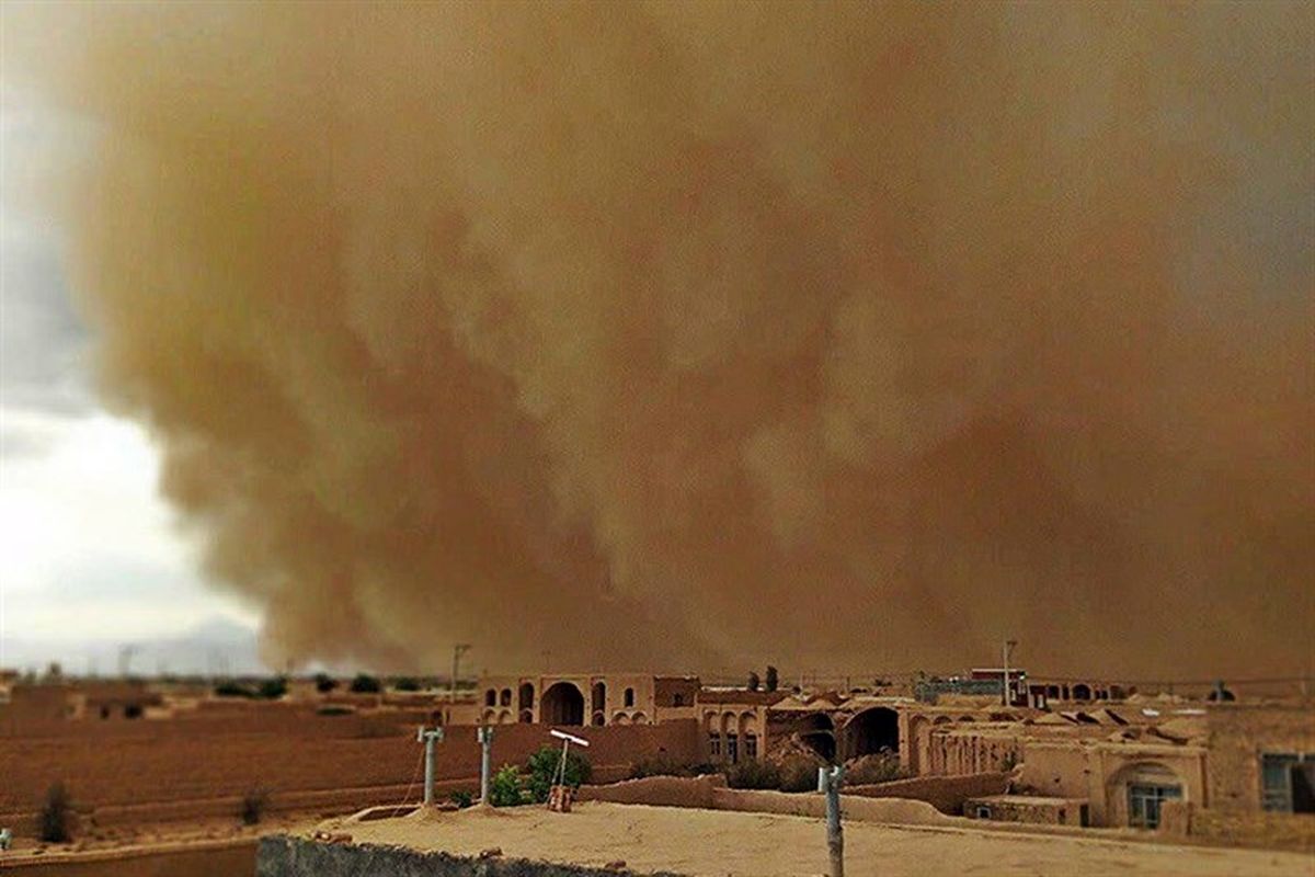 بادی با سرعت ۱۱۲ کیلومتر بر ساعت ایرانشهر را درنوردید