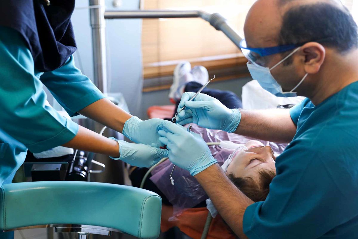 ​تربیت تکنسین دندانپزشک در دستور کار مجلس برای کاهش بحران