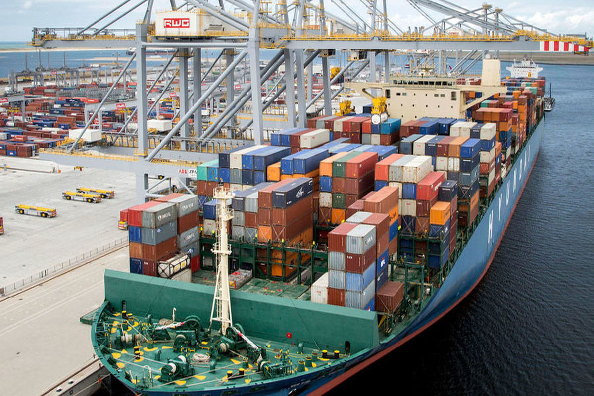 افزایش ۳.۹ میلیارد دلاری مجموع صادرات و واردات در دولت سیزدهم