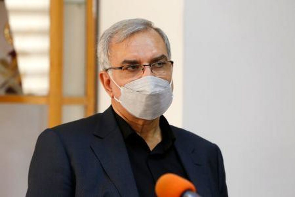 وزیر بهداشت :  به زودی از طرح ماندگاری پزشکان بهره‌برداری می‌شود