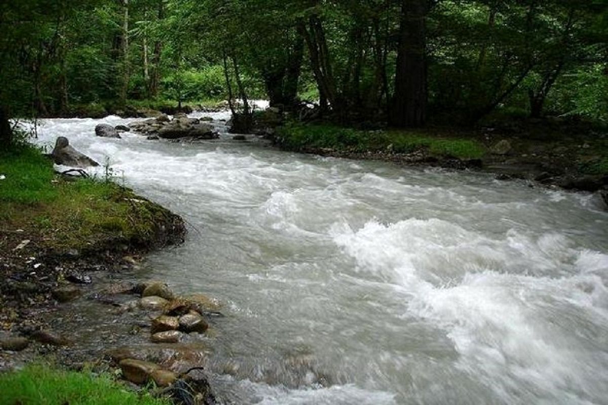 اسناد مالکیت ۳۵۴ هزارمتر مربع از بستر و حریم ۲ رودخانه در شهرستان دماوند صادر شد