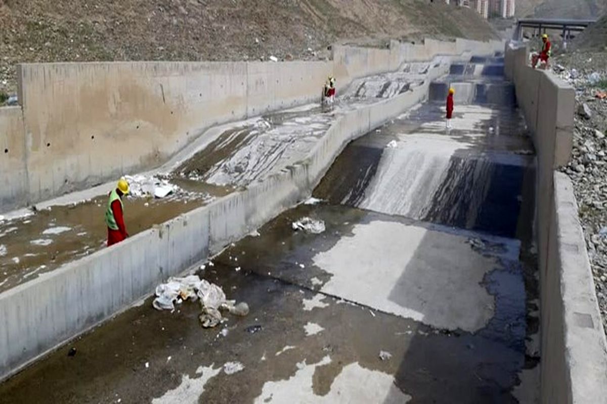 لایروبی کامل رودخانه‌های کن مانع ورود سیلاب به تهران می شود