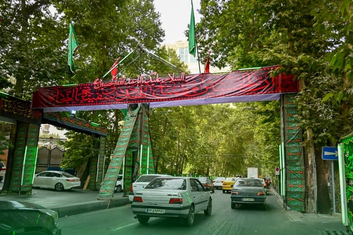 همراهی شهرداری منطقه یک تهران با مردم در عزاداری های محرم