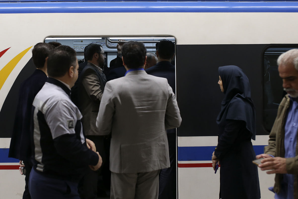 ۷نفر در ایستگاه مترو دروازه دولت مصدوم شدند