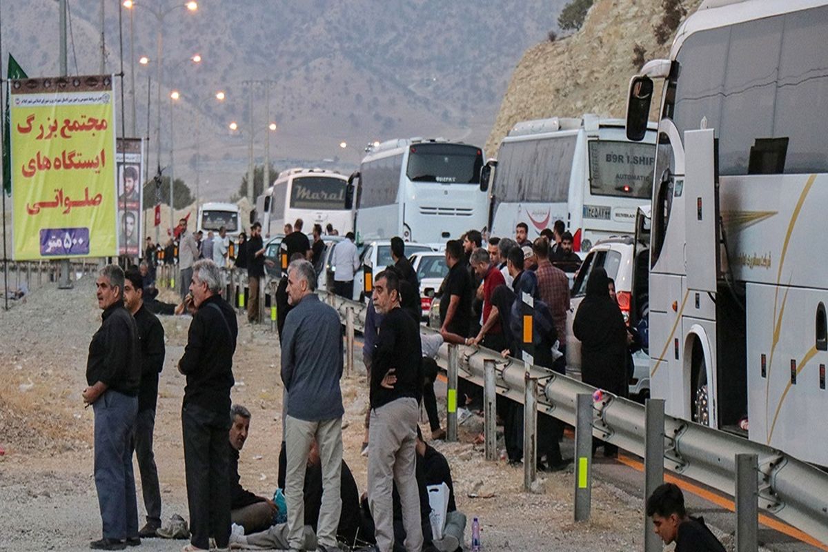 رئیس کمیته اربعین عراق: اتوبوس‌های ایرانی می‌توانند وارد عراق شوند