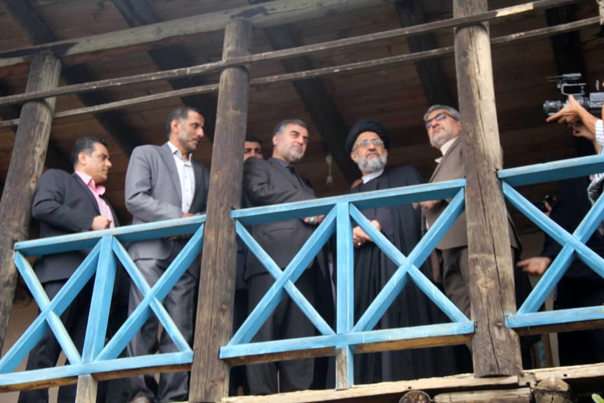استاندار مازندران از روستای شانه تراش، پایلوت بوم گردی تنکابن بازدید کرد