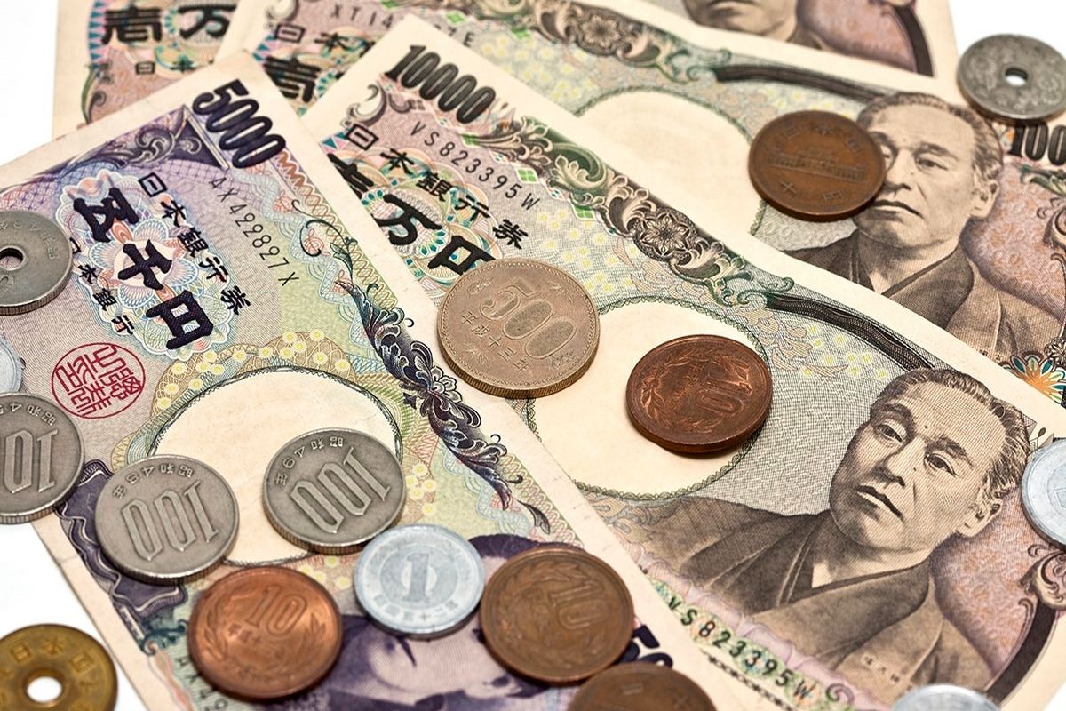 کاهش بی سابقه ارزش ین ژاپن