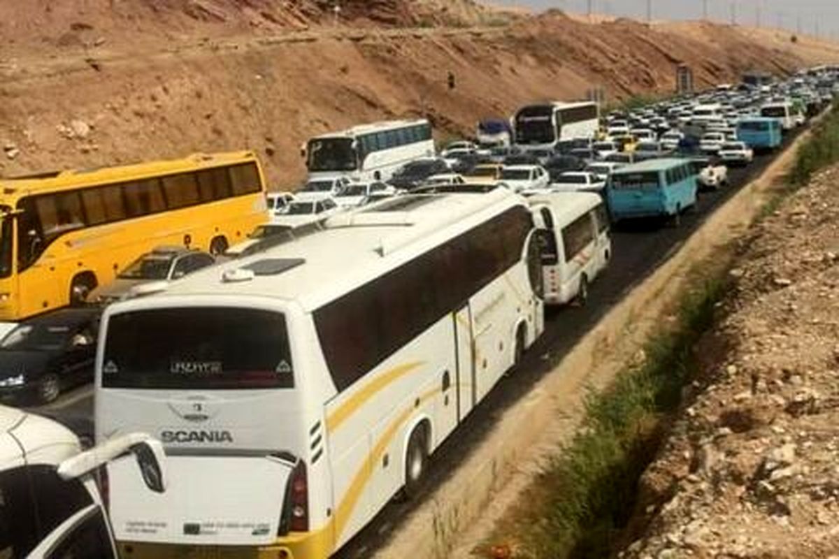 ترافیک سنگین در محورهای چالوس و هراز و آزادراه تهران-شمال/ ترافیک سنگین در آزادراه‌های قزوین-کرج، کرج-قزوین و ساوه-تهران