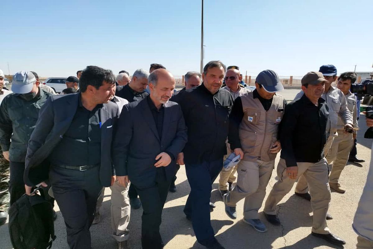 بازدید وزیر نیرو از پایانه مرزی مهران