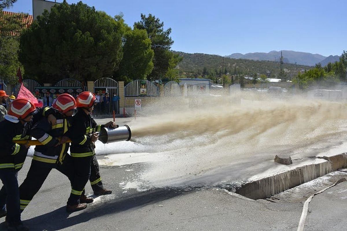 برگزاری مانور ایمنی و آتش‌نشانی در شرکت نفت منطقه کهگیلویه و بویراحمد