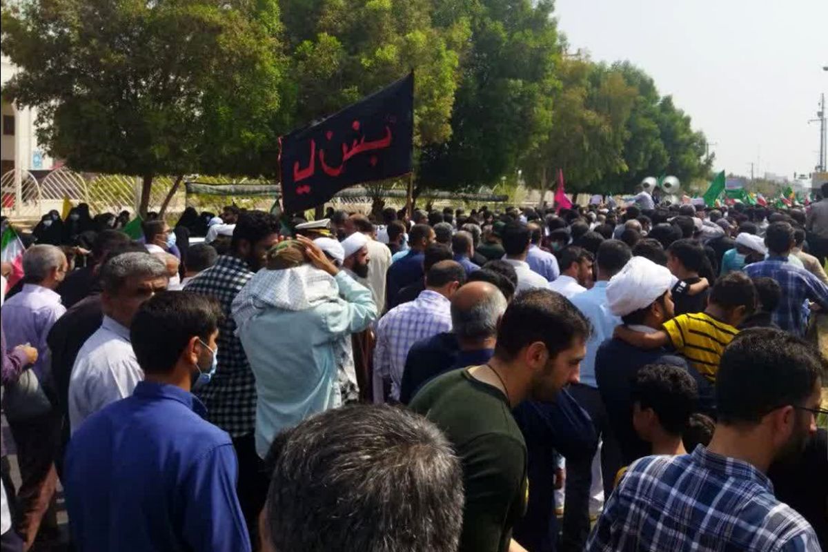حضور دشمن شکن مردم بندرعباس در راهپیمایی بعد از نماز جمعه یکم مهرماه