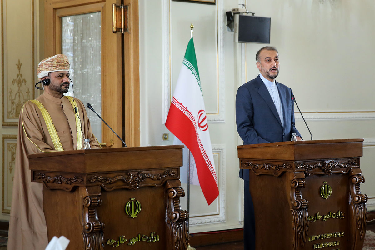 وزیر خارجه عمان از اقدام انسانی ایران برای تحویل «باقر نمازی» قدردانی کرد