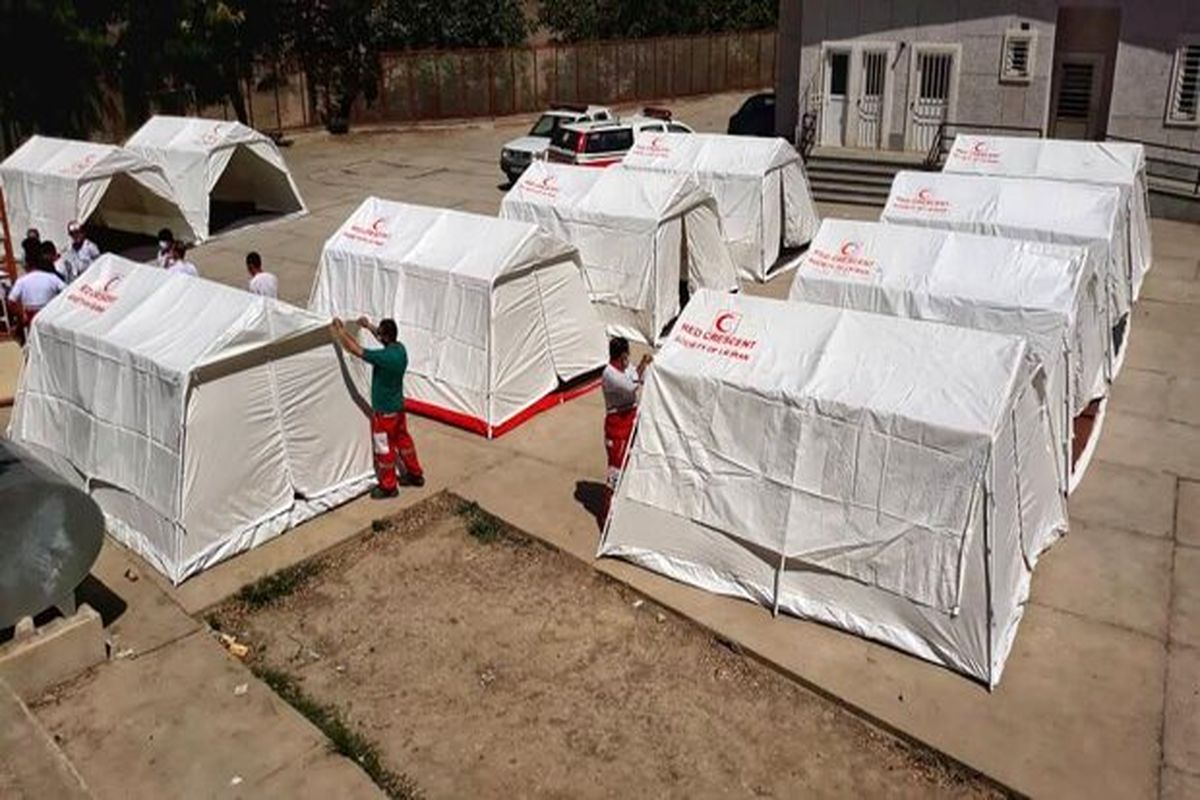 توزیع ۲ هزار چادر امدادی بین زلزه زدگان خوی