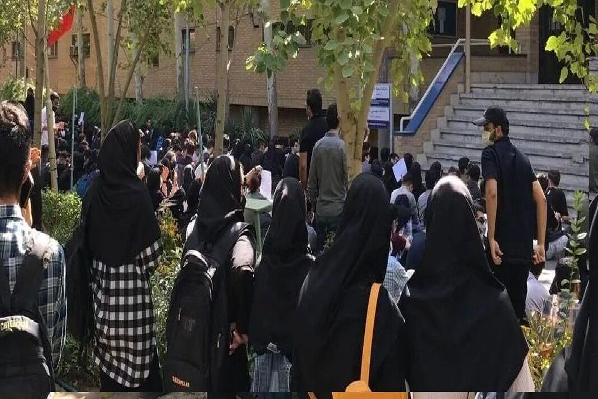 ۱۵ نفر از دانشجویان دانشگاه علامه طباطبایی آزاد شدند