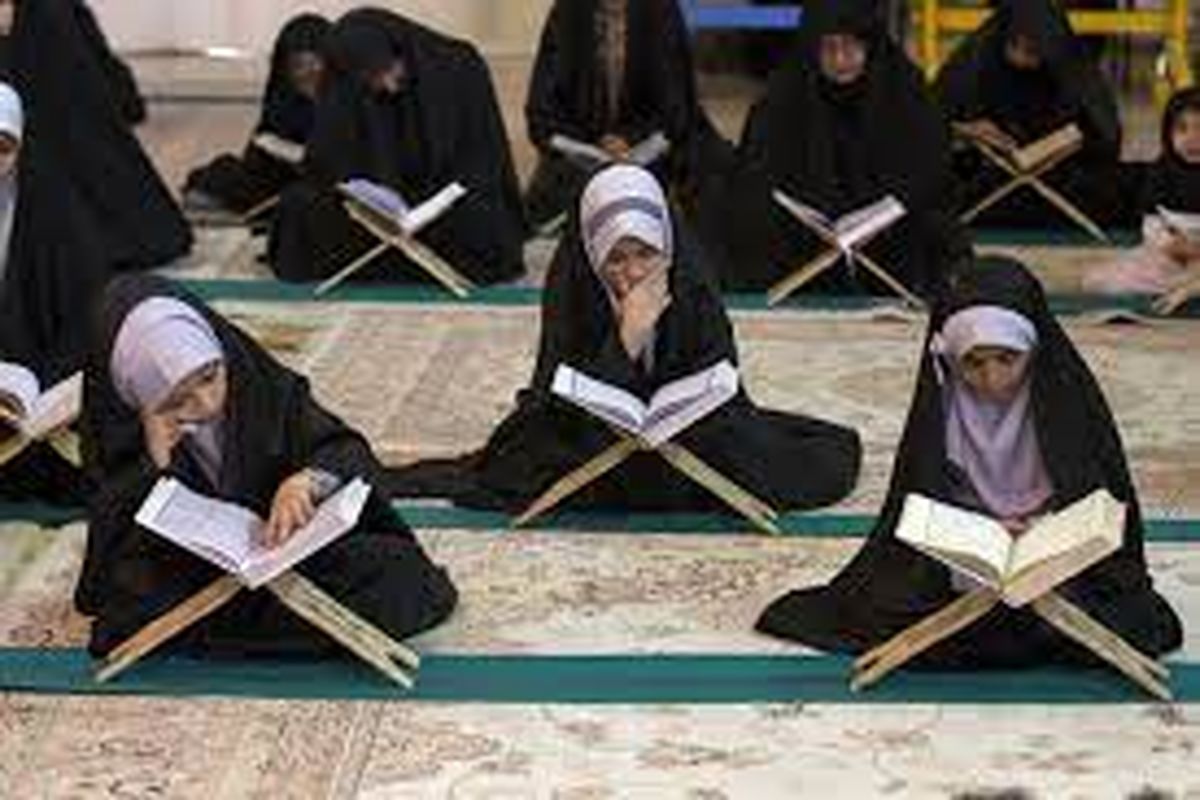 آموزش قرآن به کودکان از اهمیت ویژه ای برخوردار است