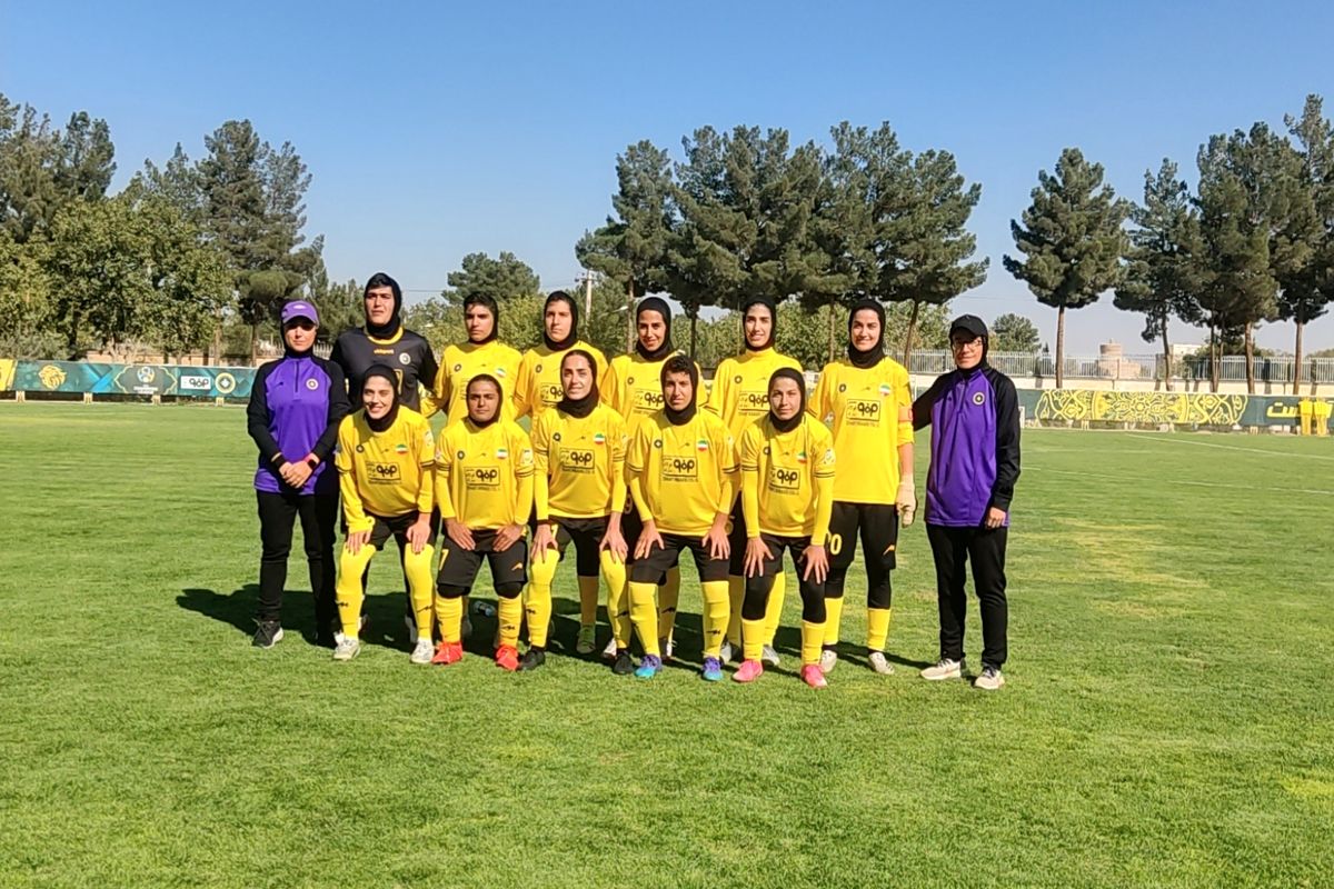 شهبازی: تیم سرحال و آماده ای خواهیم شد