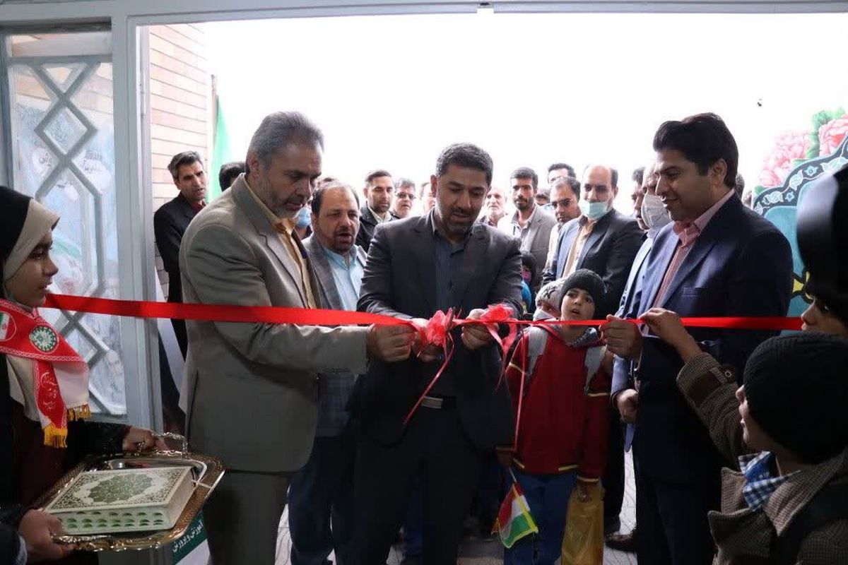 مدرسه شش کلاسه در روستای خرمنده از توابع شهرستان بردسیر افتتاح شد
